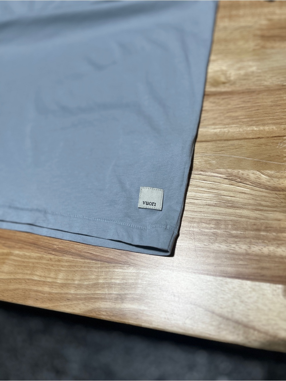 Vuori Naples Beach Club Tee Small Coastal Quiet Luxury Athleisure Gray Cotton - Picture 3 of 11